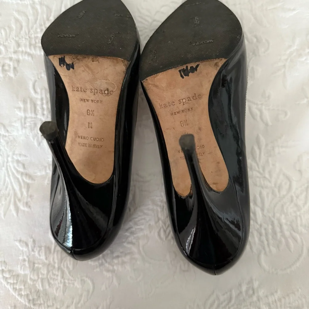 Kate Spade Vivian Black Patent Leather Pumps Heels size 8.5